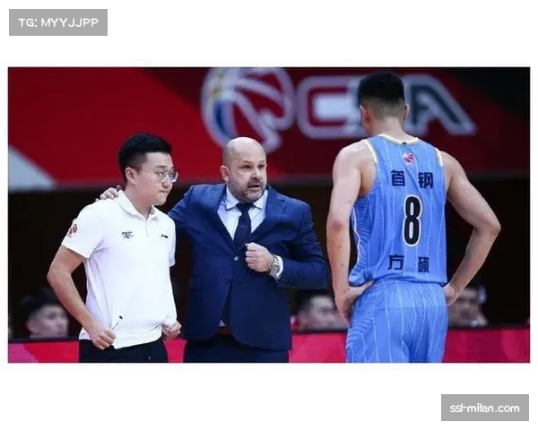 老将雷蒙入选12人名单 经验助力球队