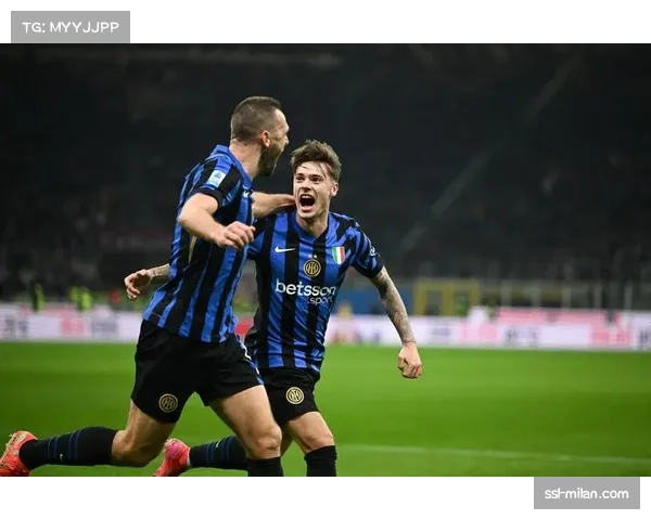 都灵达韦尔萨变阵四后卫效果不佳 边路防守被米兰打穿